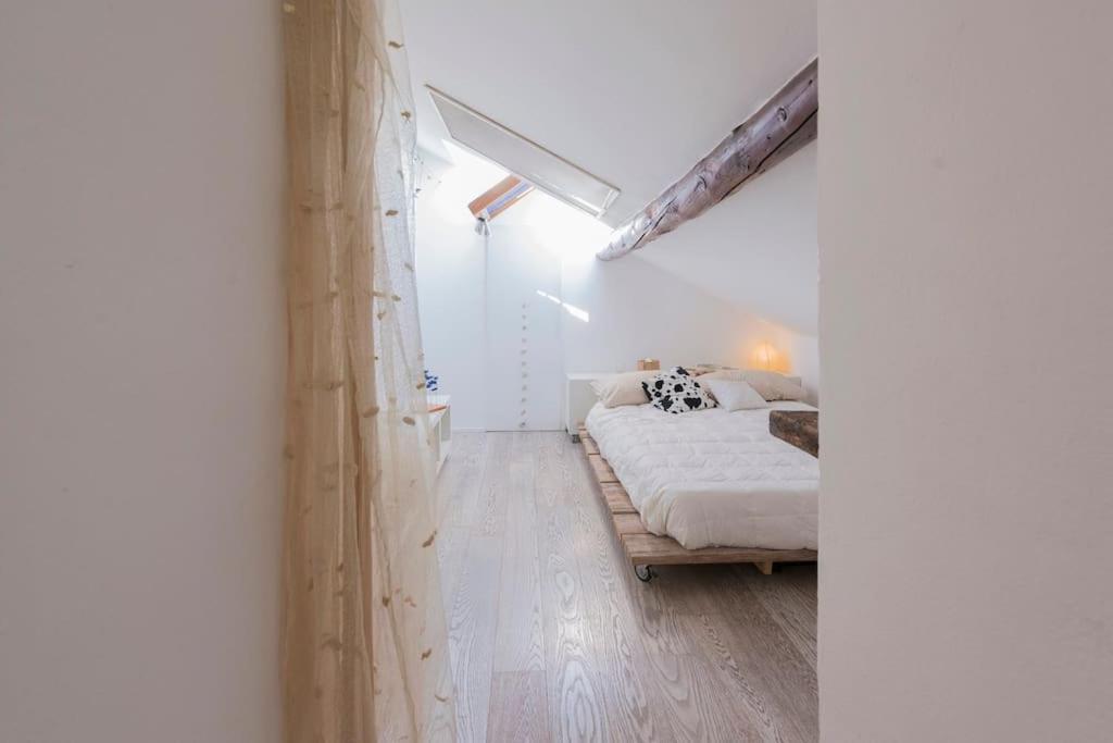 ミラノDesign&Terrazzo A 5 Min Dal Centro - Laura'S Houseアパートメント エクステリア 写真