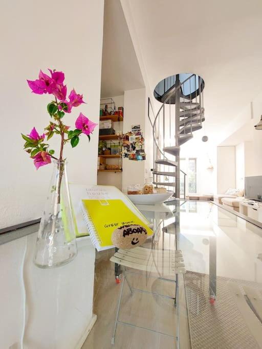ミラノDesign&Terrazzo A 5 Min Dal Centro - Laura'S Houseアパートメント エクステリア 写真