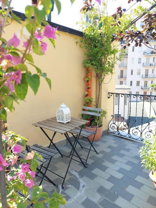 ミラノDesign&Terrazzo A 5 Min Dal Centro - Laura'S Houseアパートメント エクステリア 写真