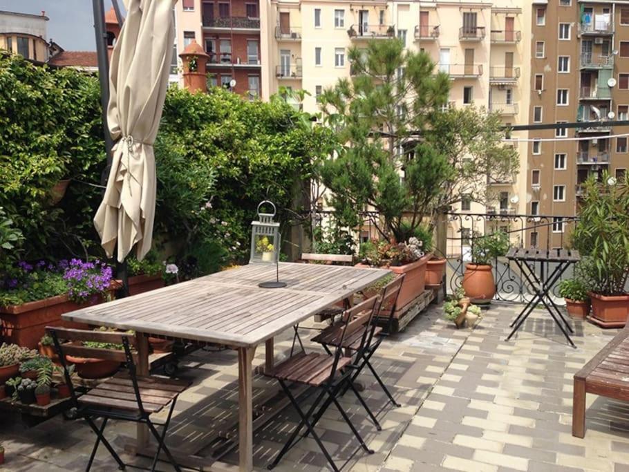 ミラノDesign&Terrazzo A 5 Min Dal Centro - Laura'S Houseアパートメント エクステリア 写真